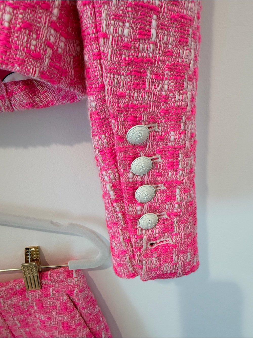 L'AGENCE Matching Set- Pink Tweed Blazer (NWT- Size 2) + Shorts (NWOT- Size 2) - Picture 15 of 16
